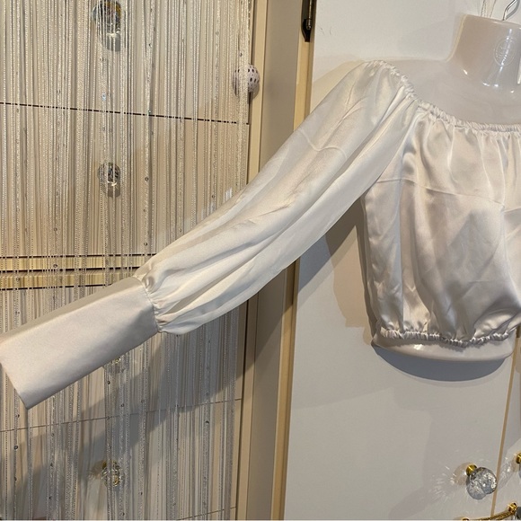 Akira White Satin Off Shoulder Top Size Small NWOT - Picture 9 of 16